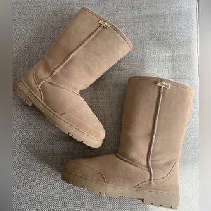 Bearpaw meadow Tan Suede Boots